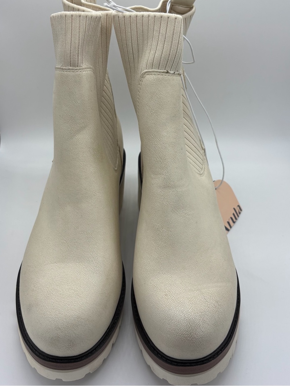 ARULA Cream Rib-Knit Ankle Chelsea Boots Size 8 NWT